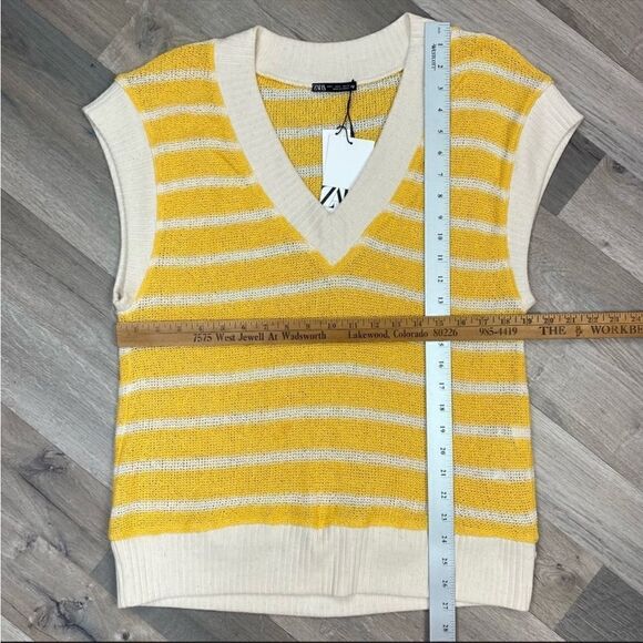 Zara Rustic Striped V-neck Sleeveless Tunic Sweater Vest Yellow Cream Small - Picture 9 of 9